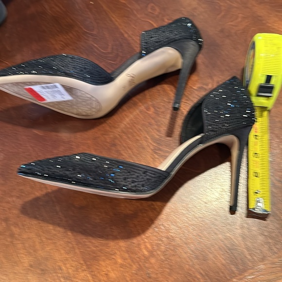NWT Jewel Badgley Mischka Black Crystal Heels - Picture 2 of 6